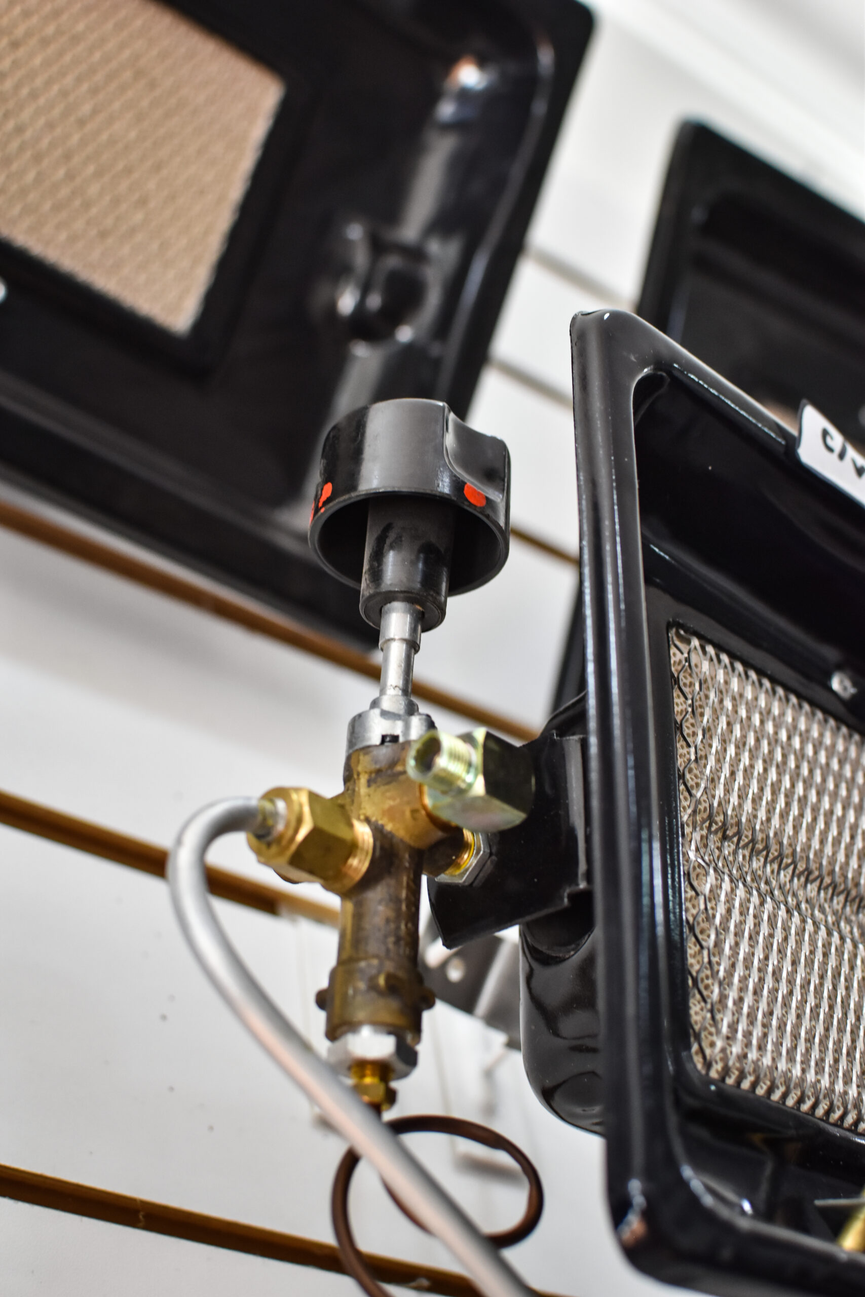 Pantallas de 1500 a 3000 calorías para gas natural con válvula de seguridad - Image 3