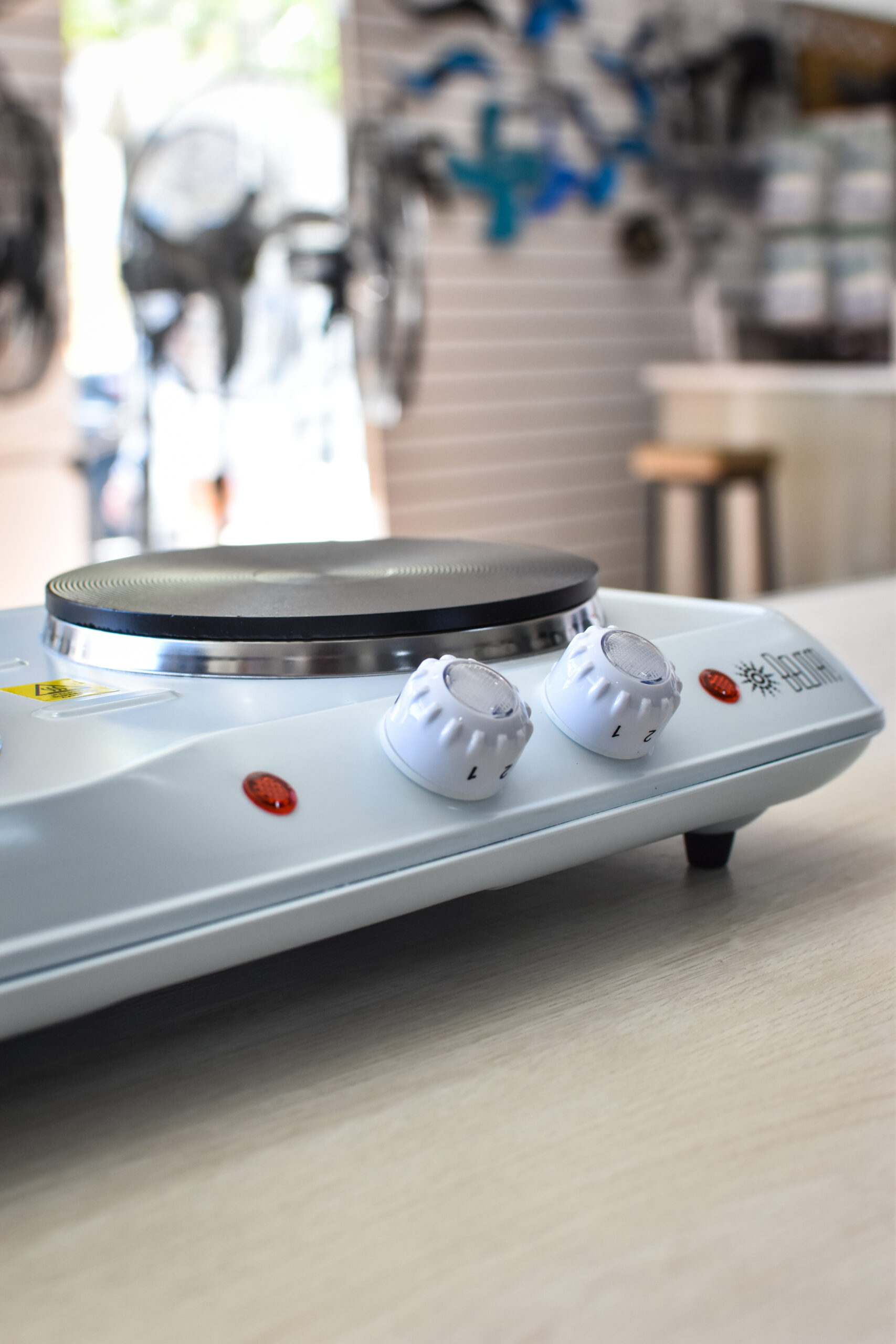 Anafe eléctrico doble Belita 2500W con perillas regulables - Image 4