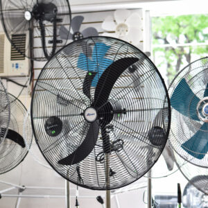 Ventilador industrial Alpaca 30 pulgadas con aspas metálicas